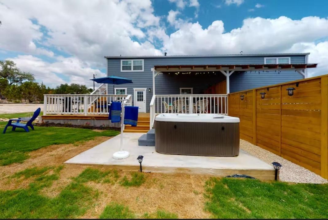 Blue Oasis In The Hill Country Kerrville Exterior foto