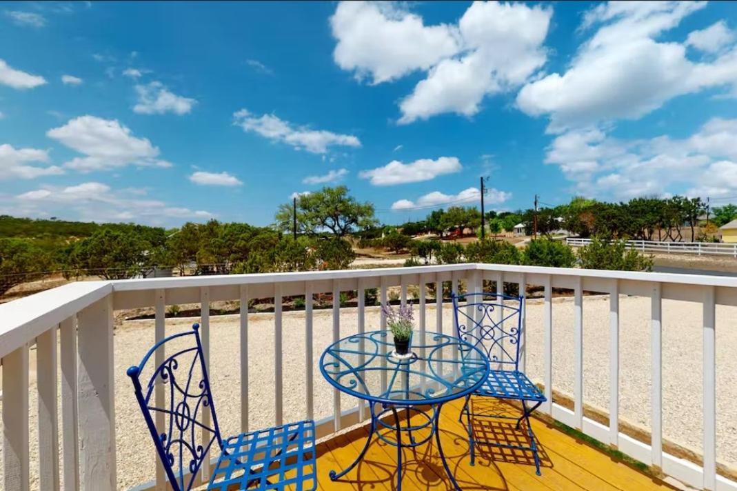 Blue Oasis In The Hill Country Kerrville Exterior foto